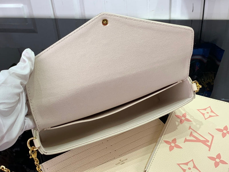 LOV - Luxurious Totes - 678