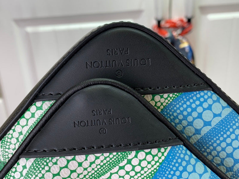 LOV - Luxurious Totes - 495