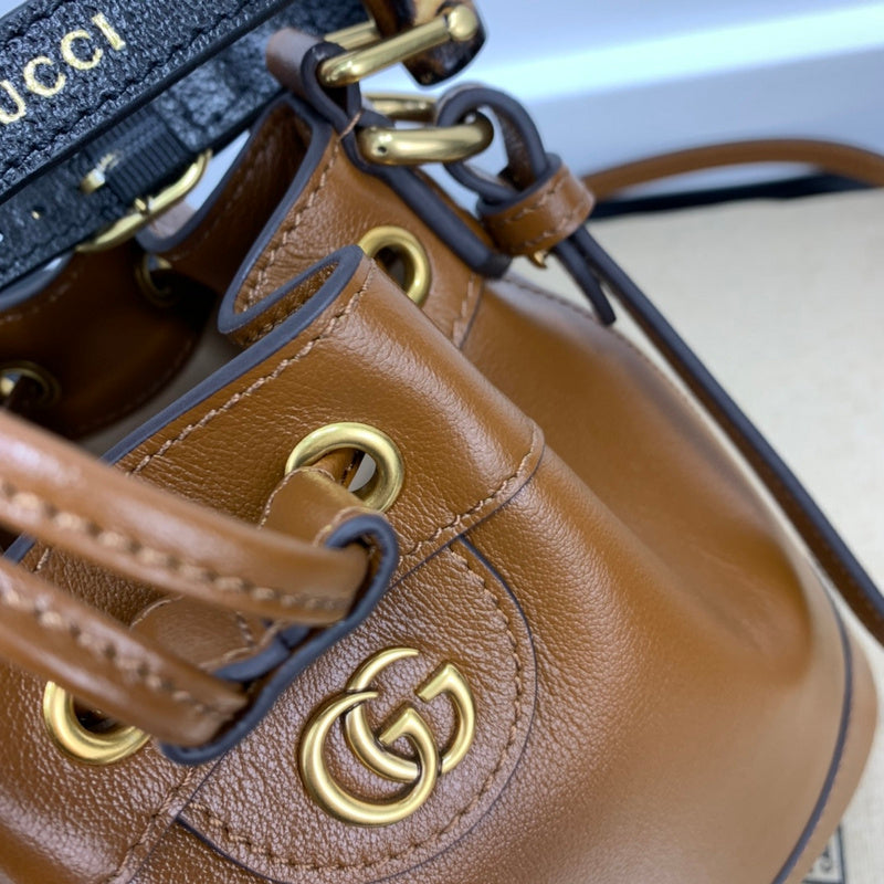 GUI - Luxurious Totes - 666