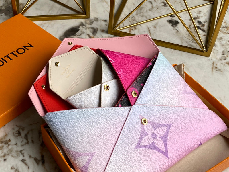 LOV - Luxurious Totes - 1595