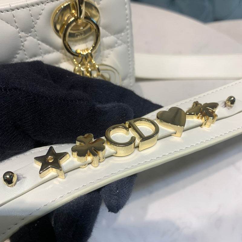 Luxurious Totes - Latest - 6327