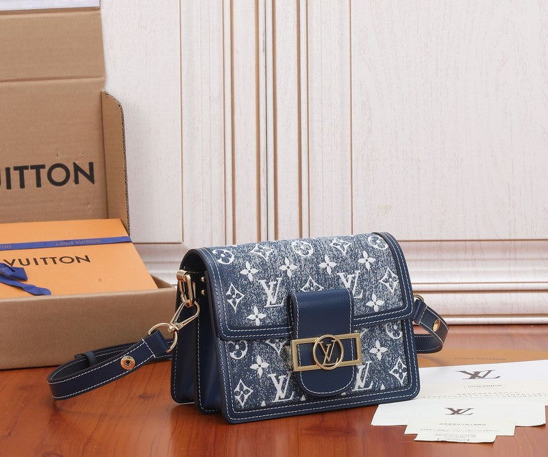 LOV - Luxurious Totes - 1659