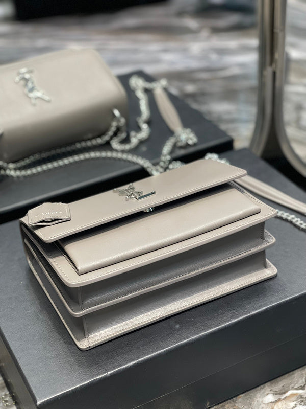 Luxurious Totes - Latest - 8540