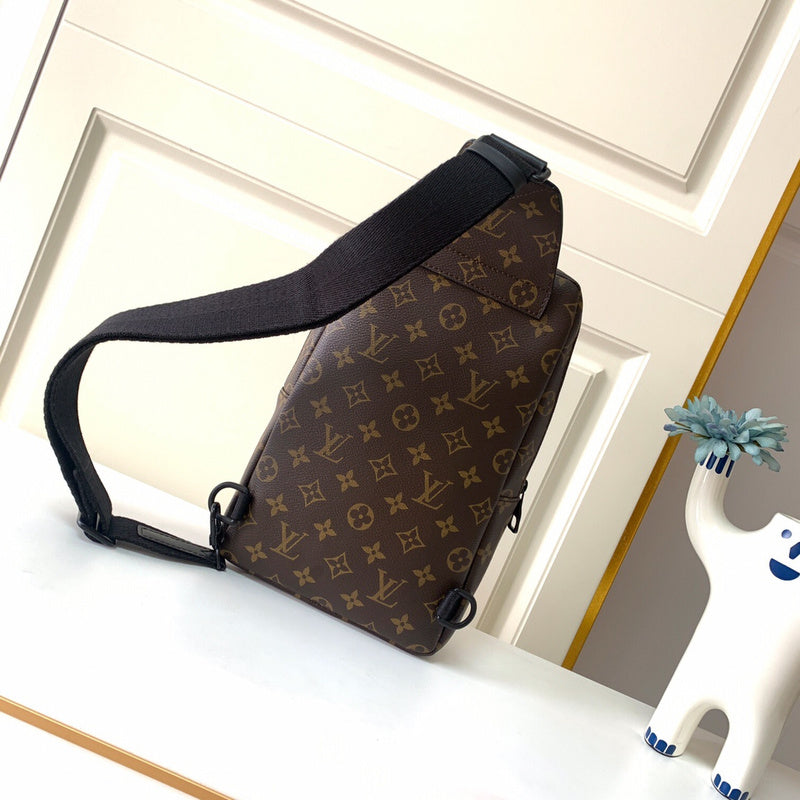 LOV - Luxurious Totes - 945