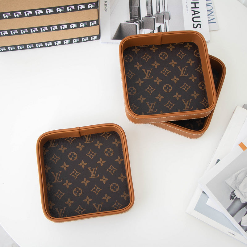 LOV - Luxurious Totes - 947
