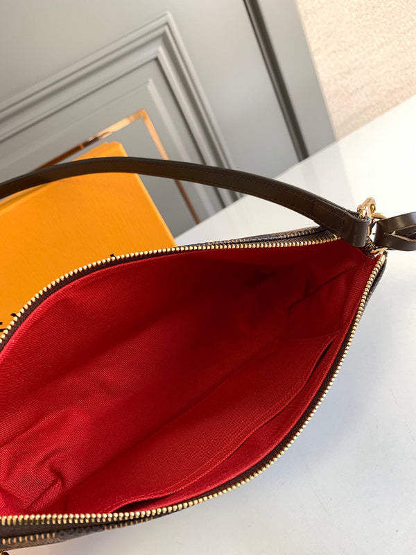 LOV - Luxurious Totes - 1918