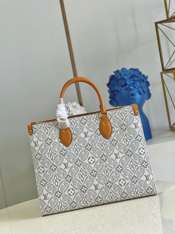 LOV - Luxurious Totes - 2160