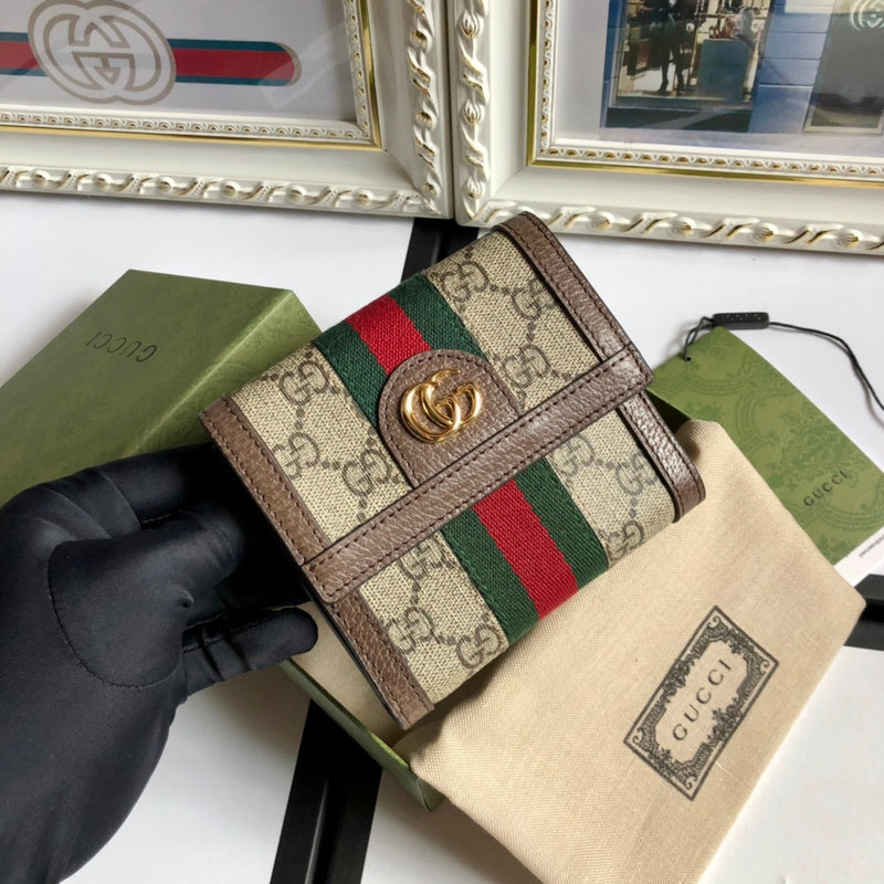 GUI - Luxurious Totes - 184