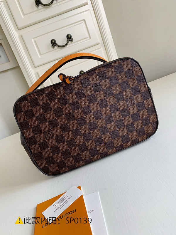 Luxurious Totes - Latest - 9765