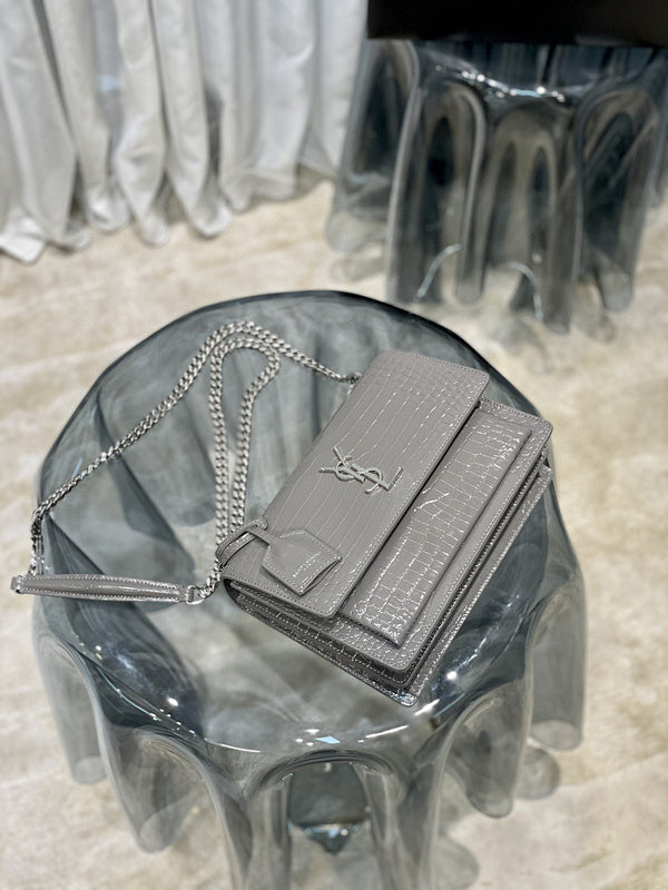 Luxurious Totes - Latest - 8956