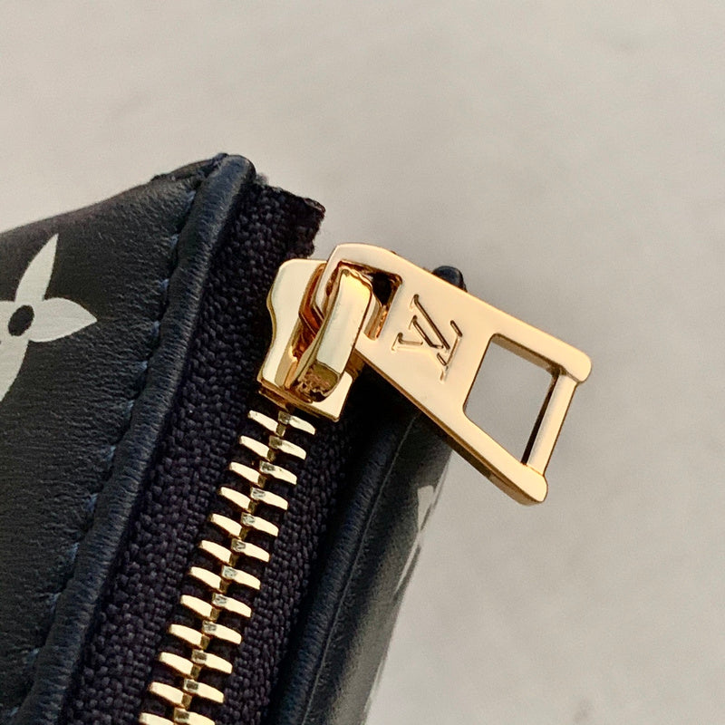 LOV - Luxurious Totes - 1197