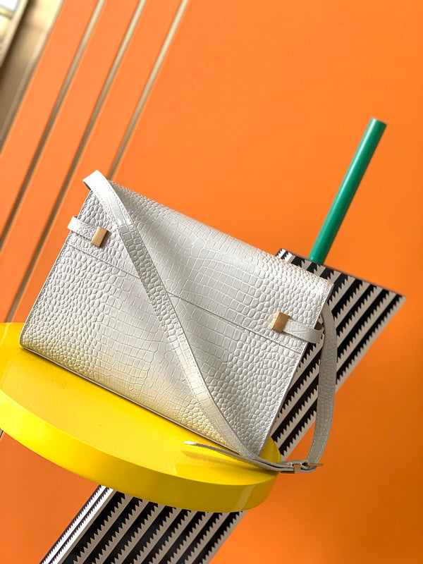 Luxurious Totes - Latest - 8632