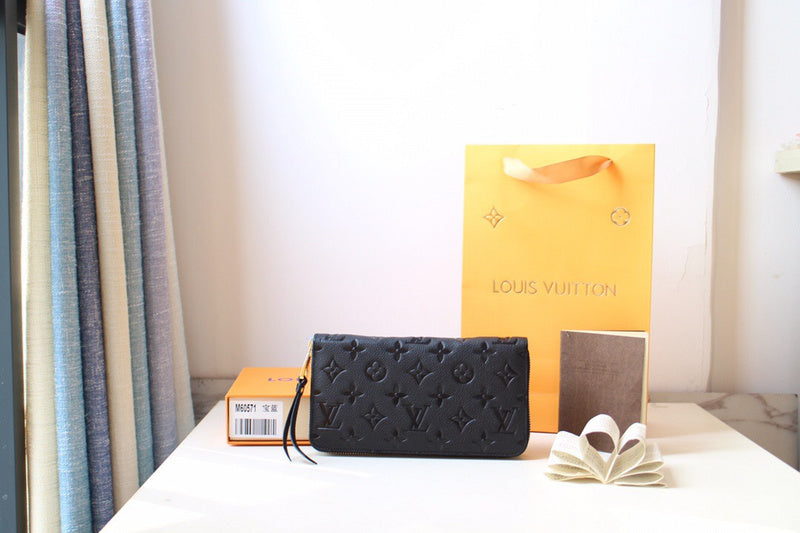 Luxurious Totes - Latest - 853