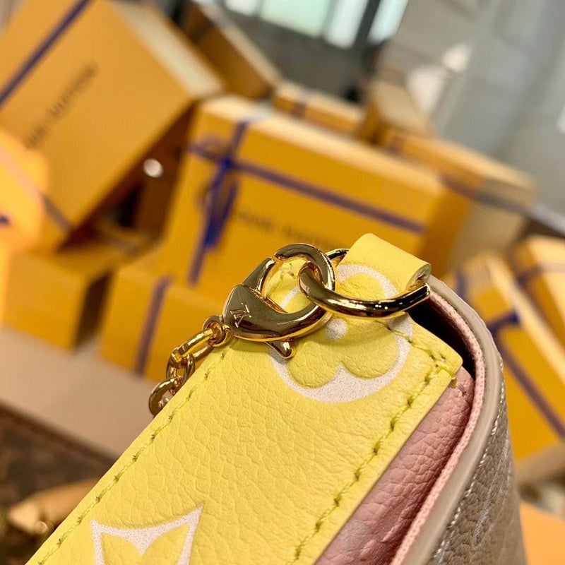 LOV - Luxurious Totes - 1746