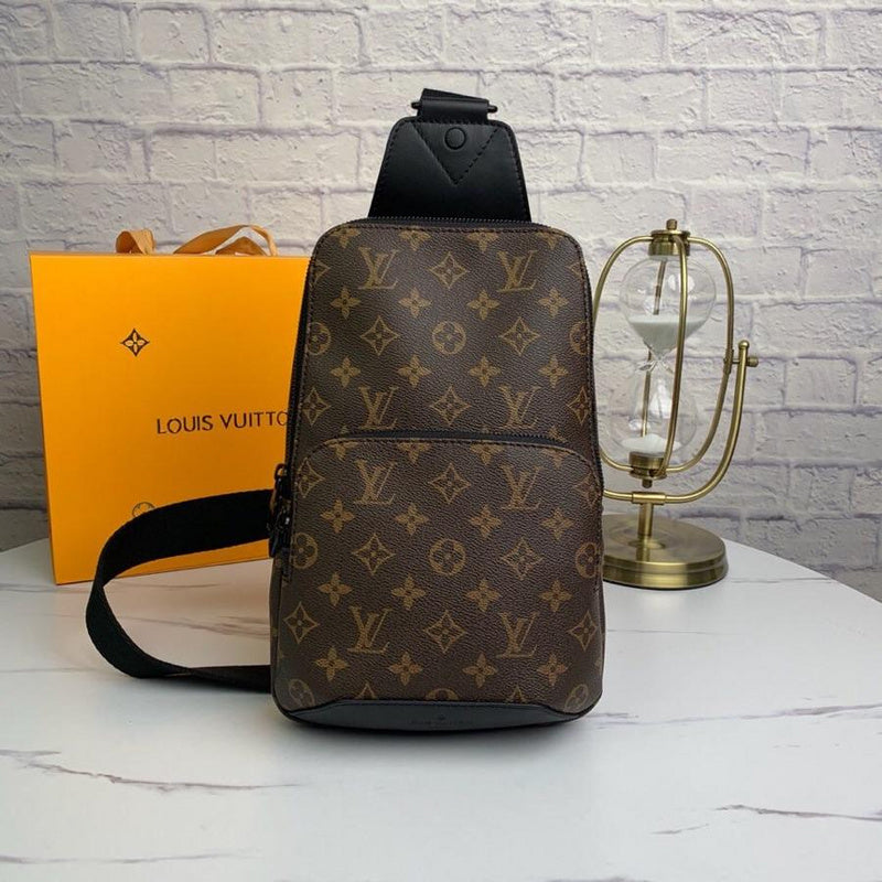 LOV - Luxurious Totes - 2681