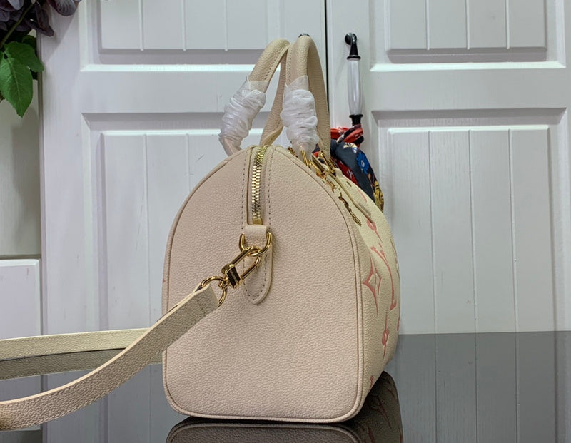 LOV - Luxurious Totes - 679