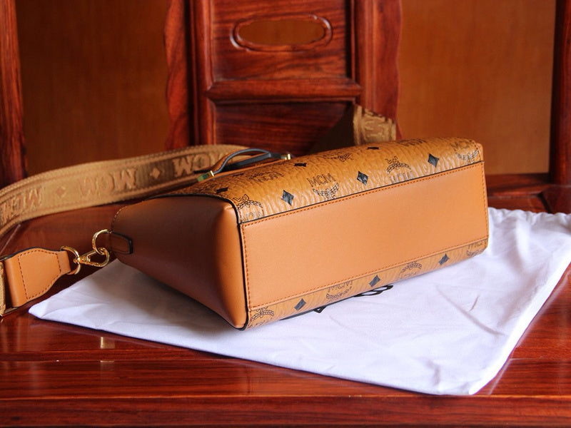 Luxurious Totes - Latest - 7850