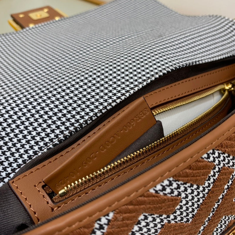 Luxurious Totes - Latest - 11374
