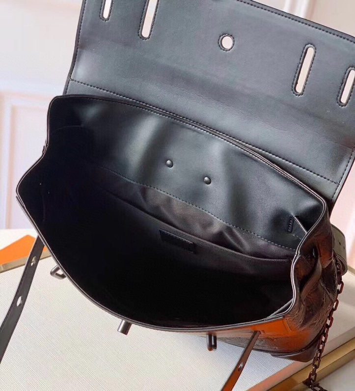 LOV - Luxurious Totes - 1874
