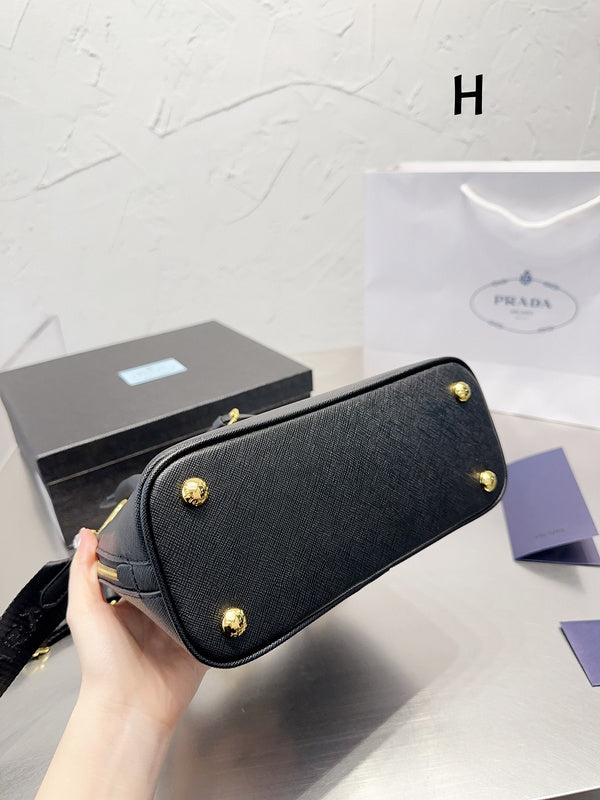 Luxurious Totes - PDA3 Bags - 197