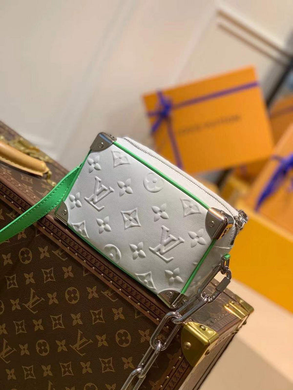 LOV - Luxurious Totes - 2398