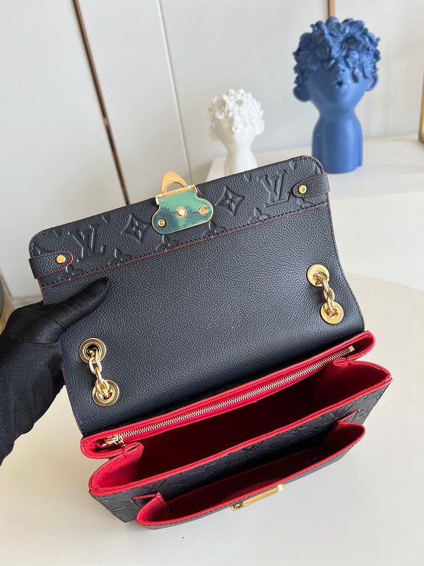 LOV - Luxurious Totes - 1643