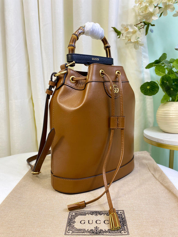 GUI - Luxurious Totes - 695