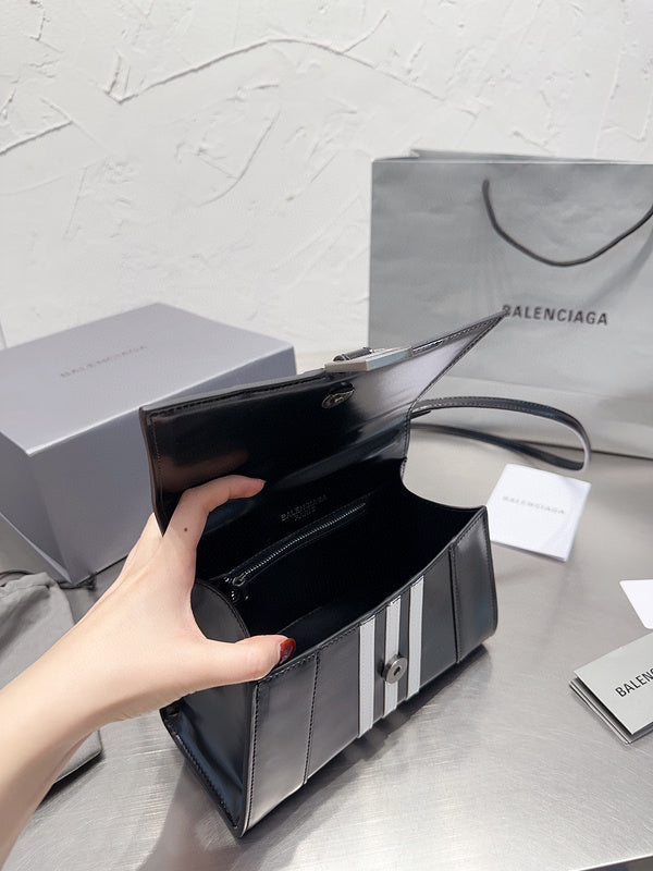 Luxurious Totes - BGA2 Bags - 015