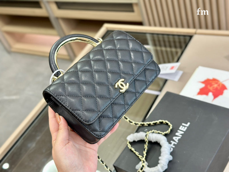 Luxurious Totes - CNL3 Bags - 136