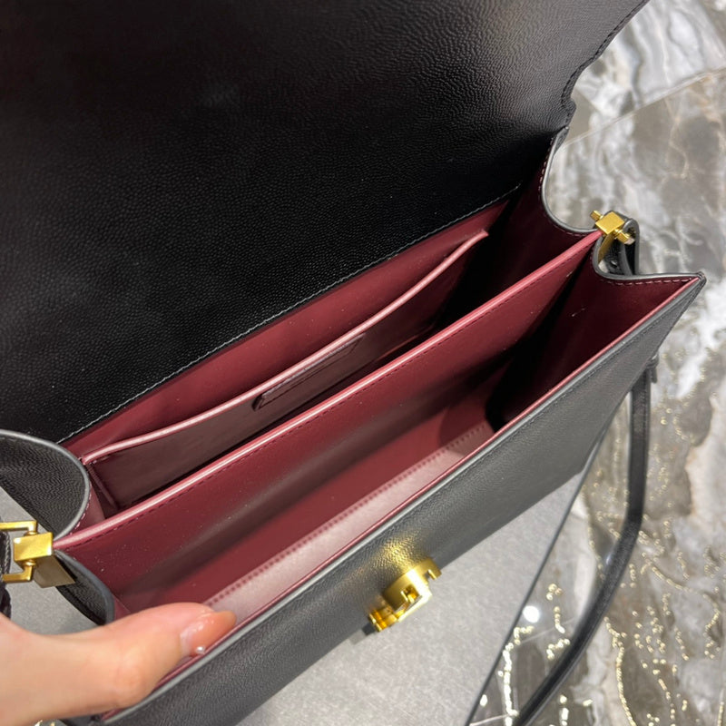 Luxurious Totes - Latest - 8019