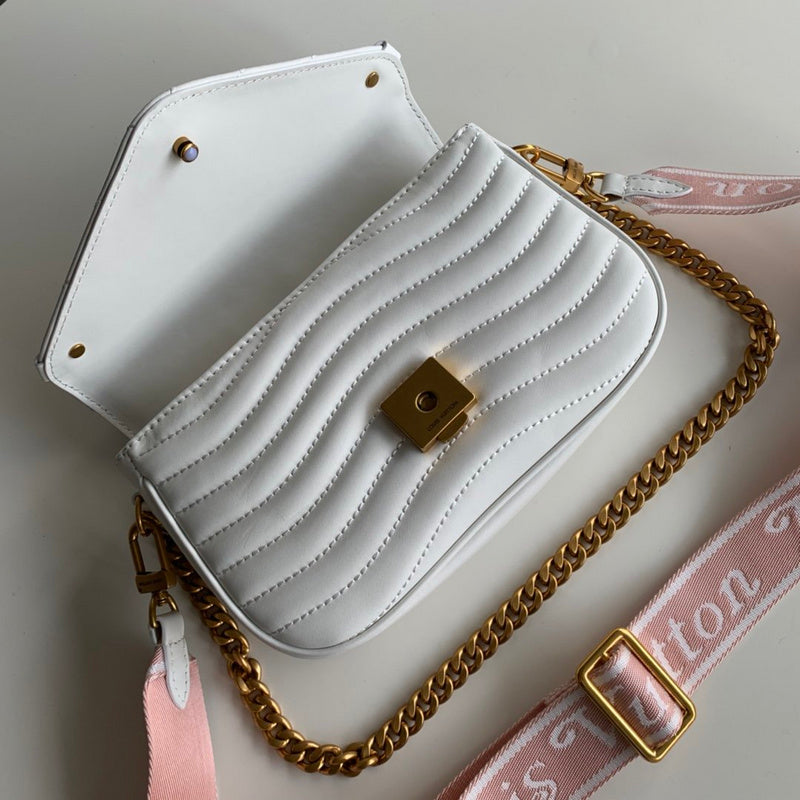 LOV - Luxurious Totes - 2629