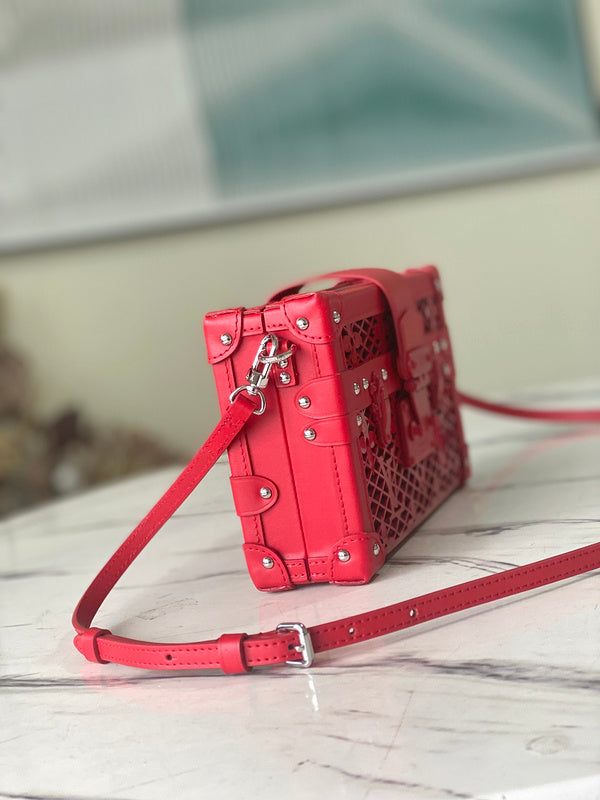 LOV - Luxurious Totes - 1632