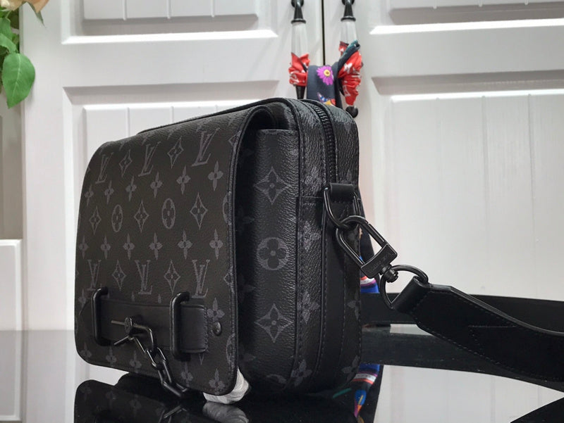 LOV - Luxurious Totes - 2493