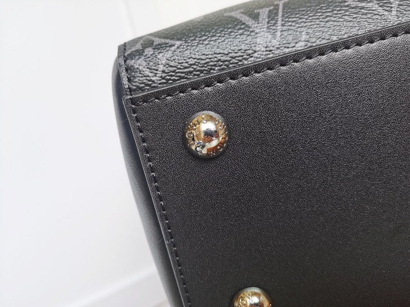 LOV - Luxurious Totes - 2614