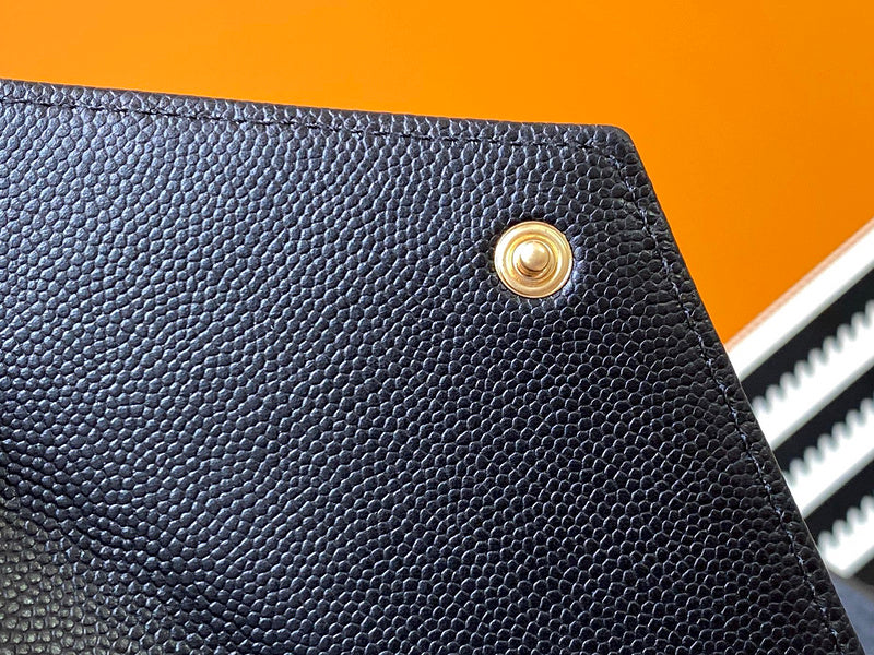 Luxurious Totes - Latest - 7066