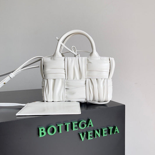 Luxurious-Totes - BV Bags - 990