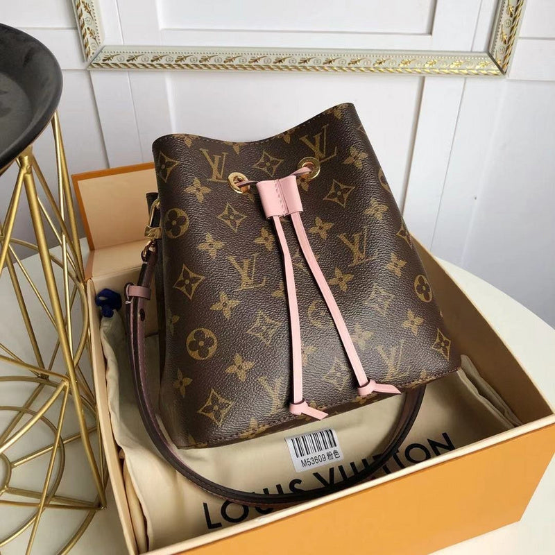 LOV - Luxurious Totes - 2623