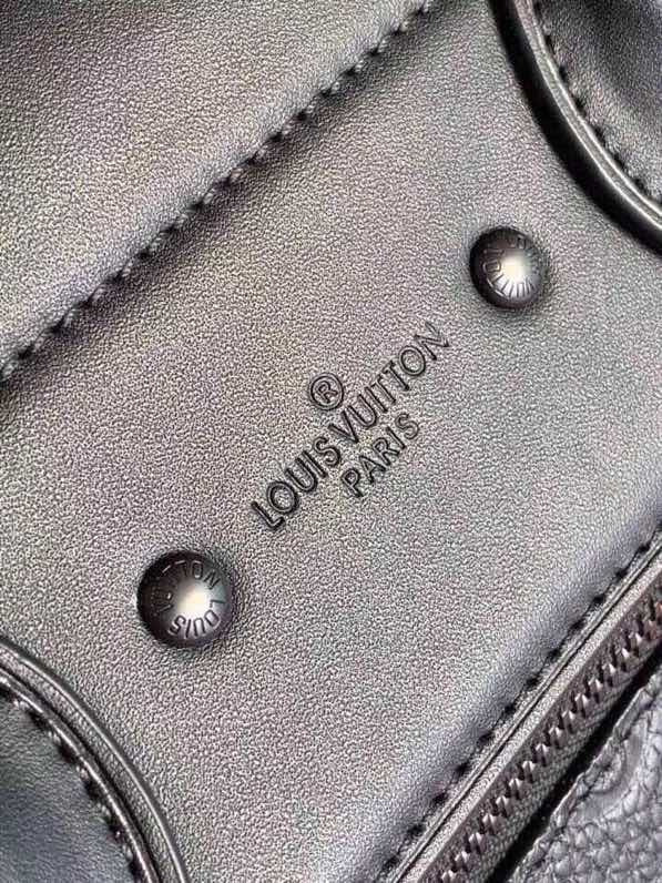 LOV - Luxurious Totes - 1874