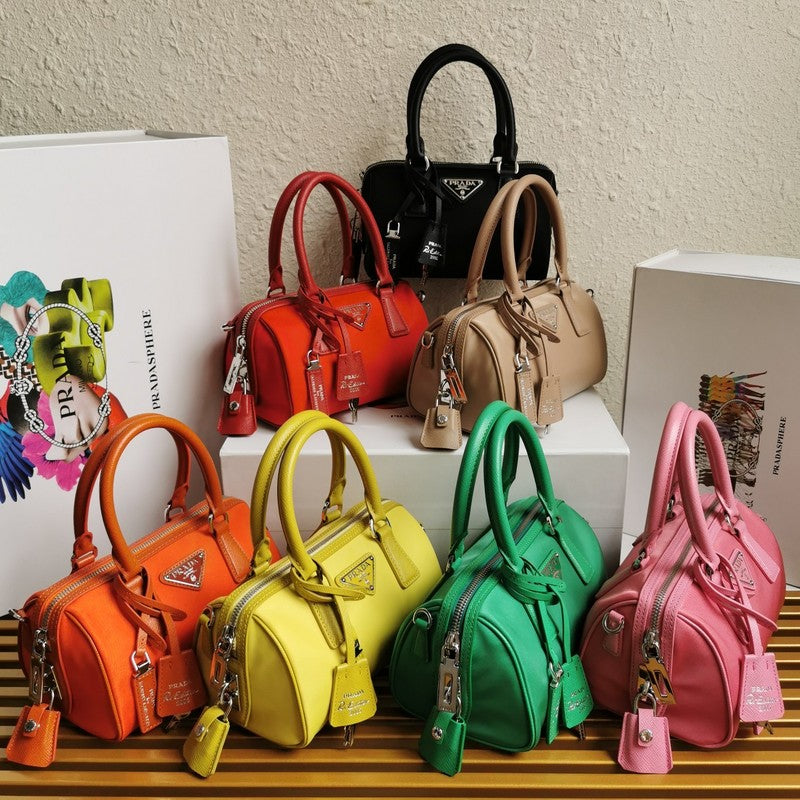 PDA - Luxurious Totes - 022