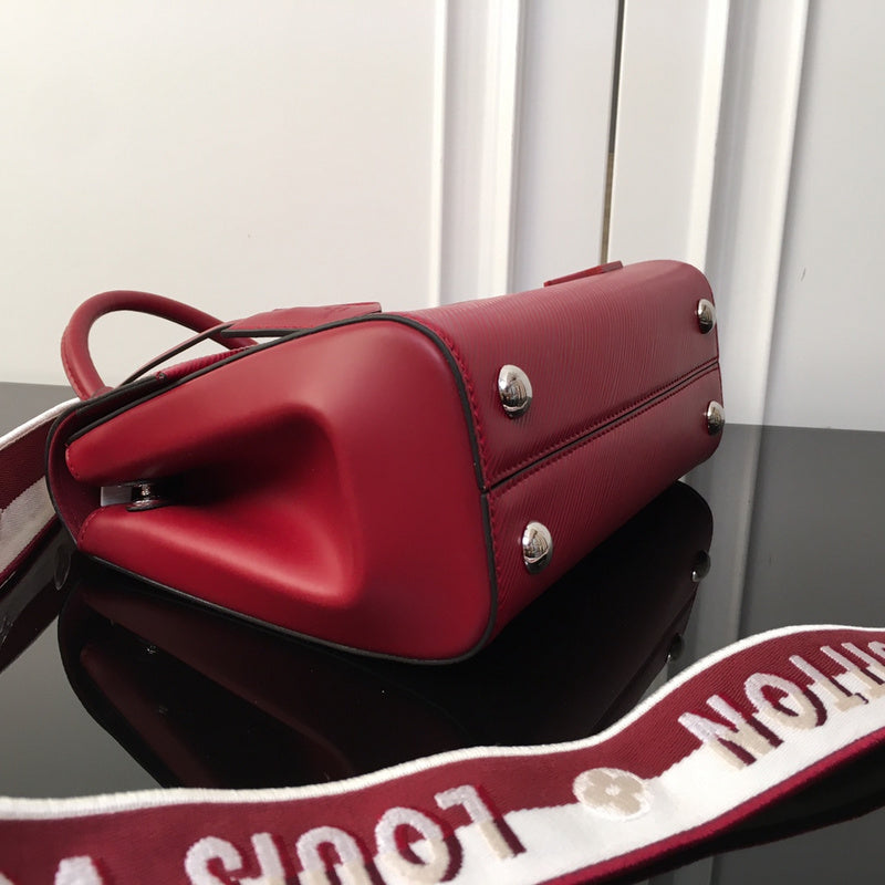 LOV - Luxurious Totes - 740
