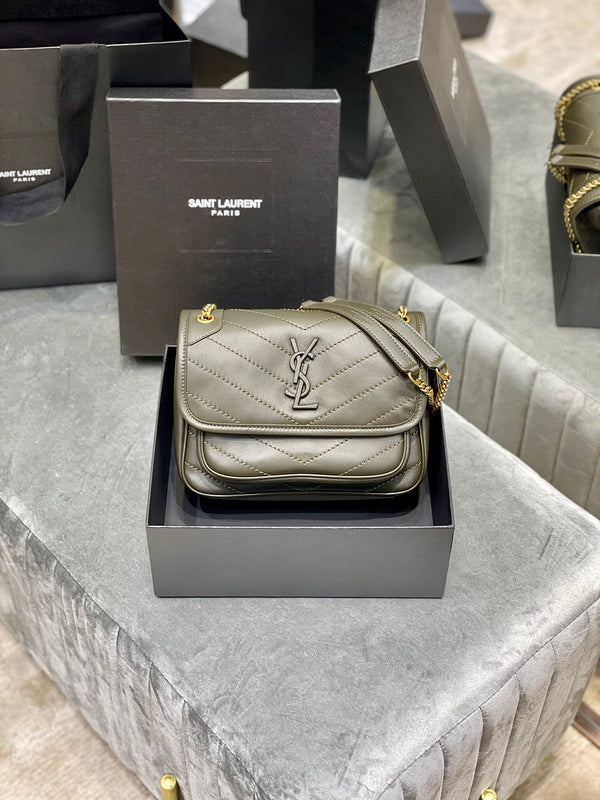 Luxurious Totes - Latest - 8288