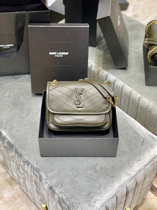 Luxurious Totes - Latest - 8288