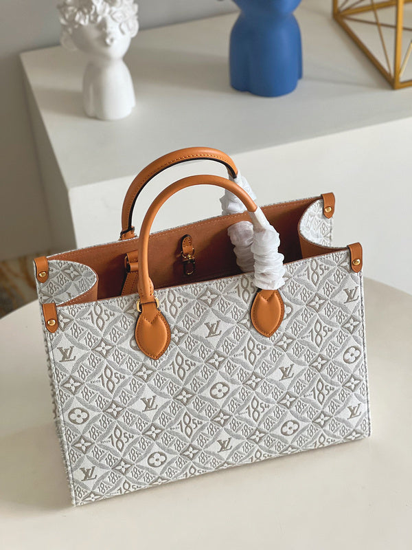 LOV - Luxurious Totes - 2160