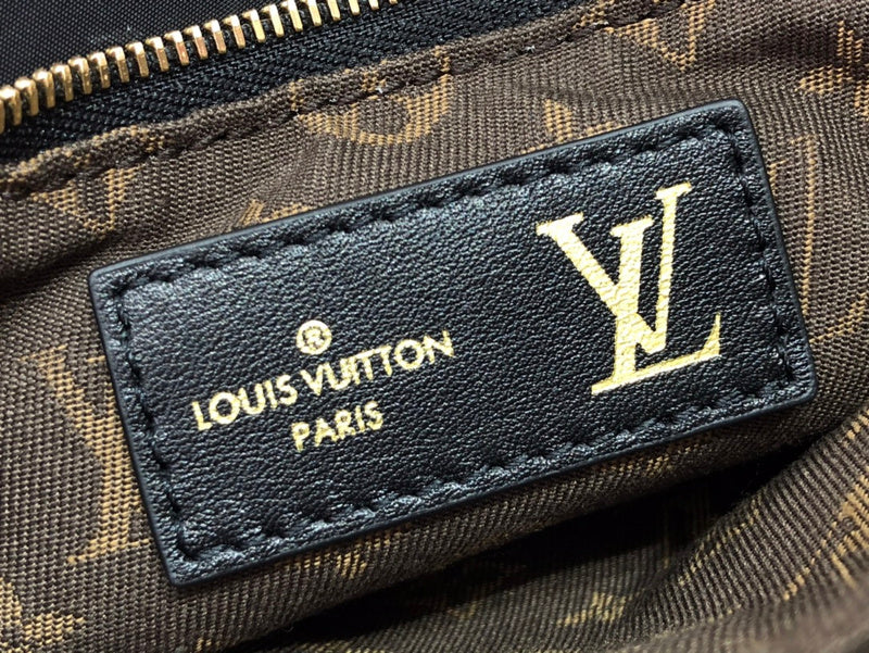 LOV - Luxurious Totes - 2215