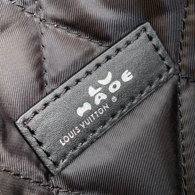 LOV - Luxurious Totes - 2052