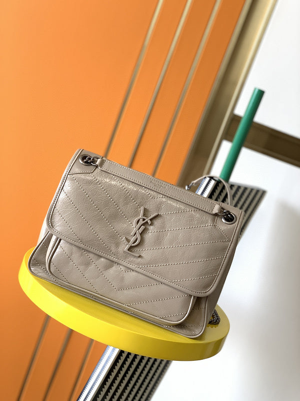 Luxurious Totes - Latest - 8892