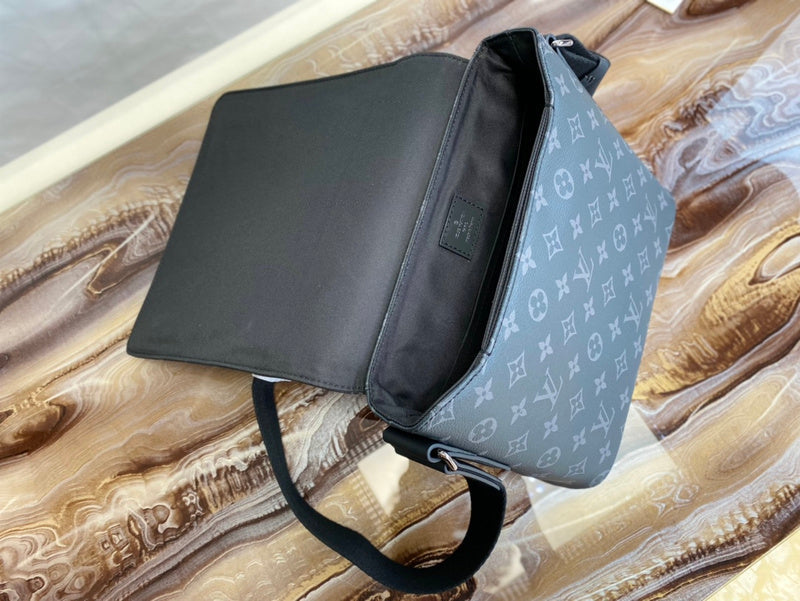 LOV - Luxurious Totes - 2296