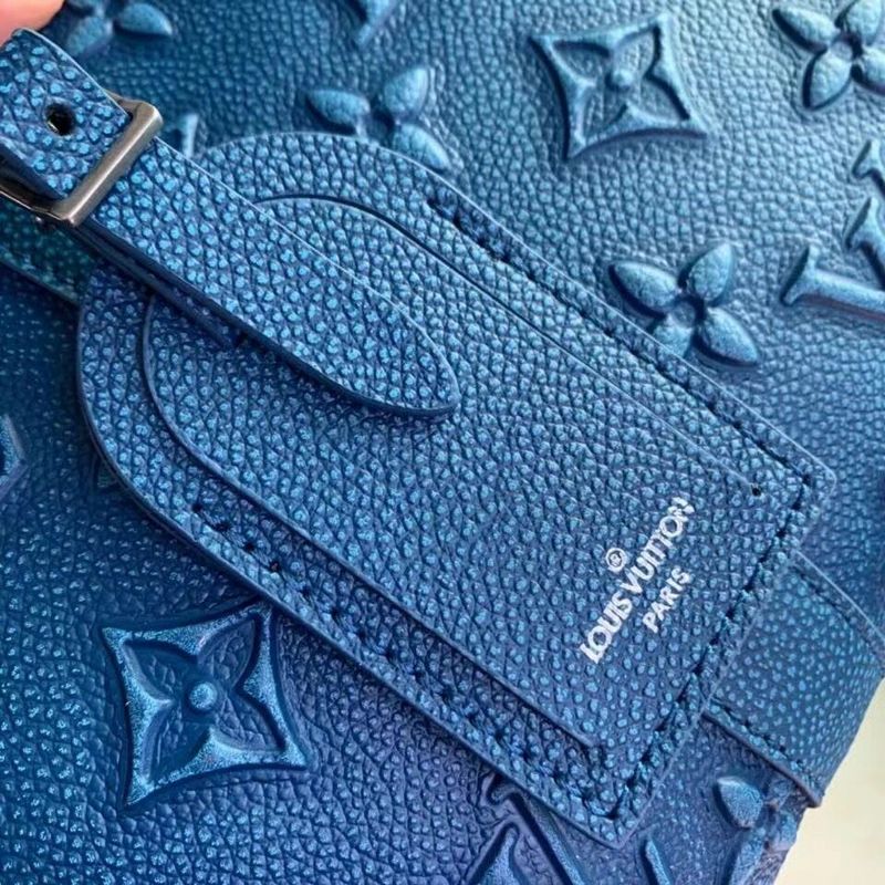 LOV - Luxurious Totes - 815