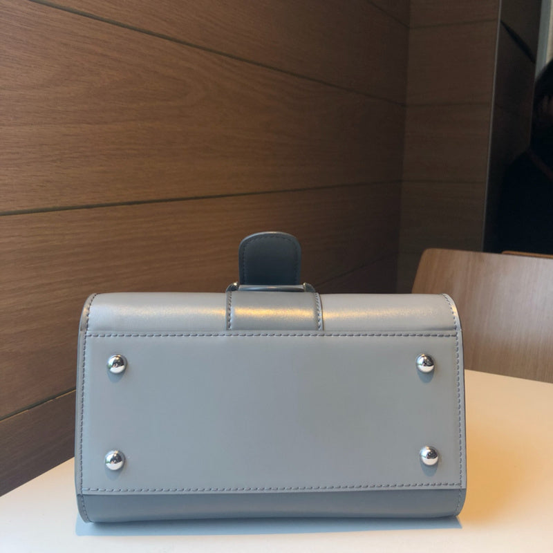 Luxurious Totes - Latest - 6134