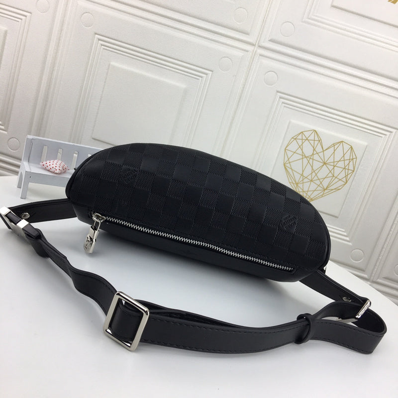 LOV - Luxurious Totes - 2367